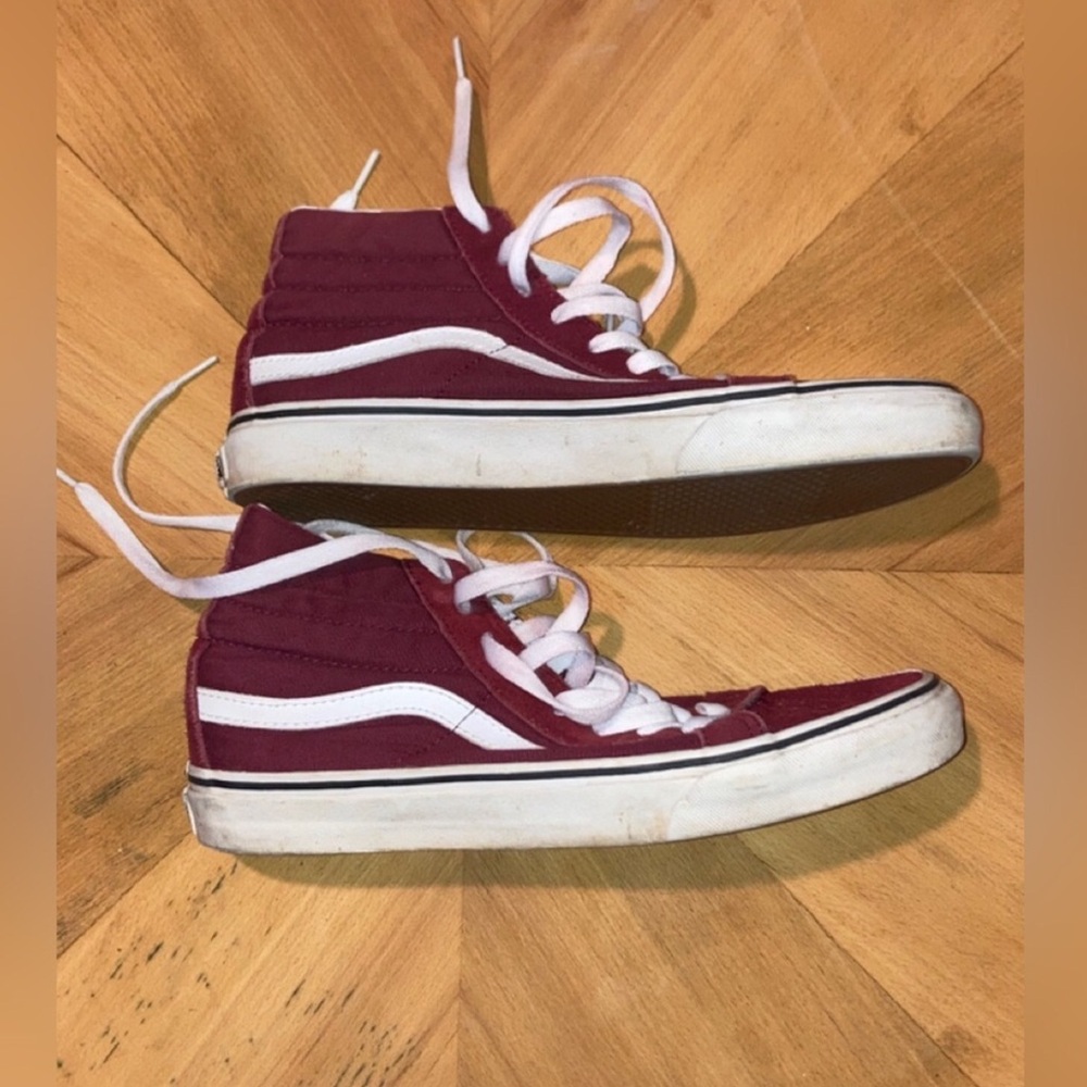 Men’s Van’s High-Top Maroon Skate Sneakers with White Stripe; Size 7.5 - Picture 2 of 5
